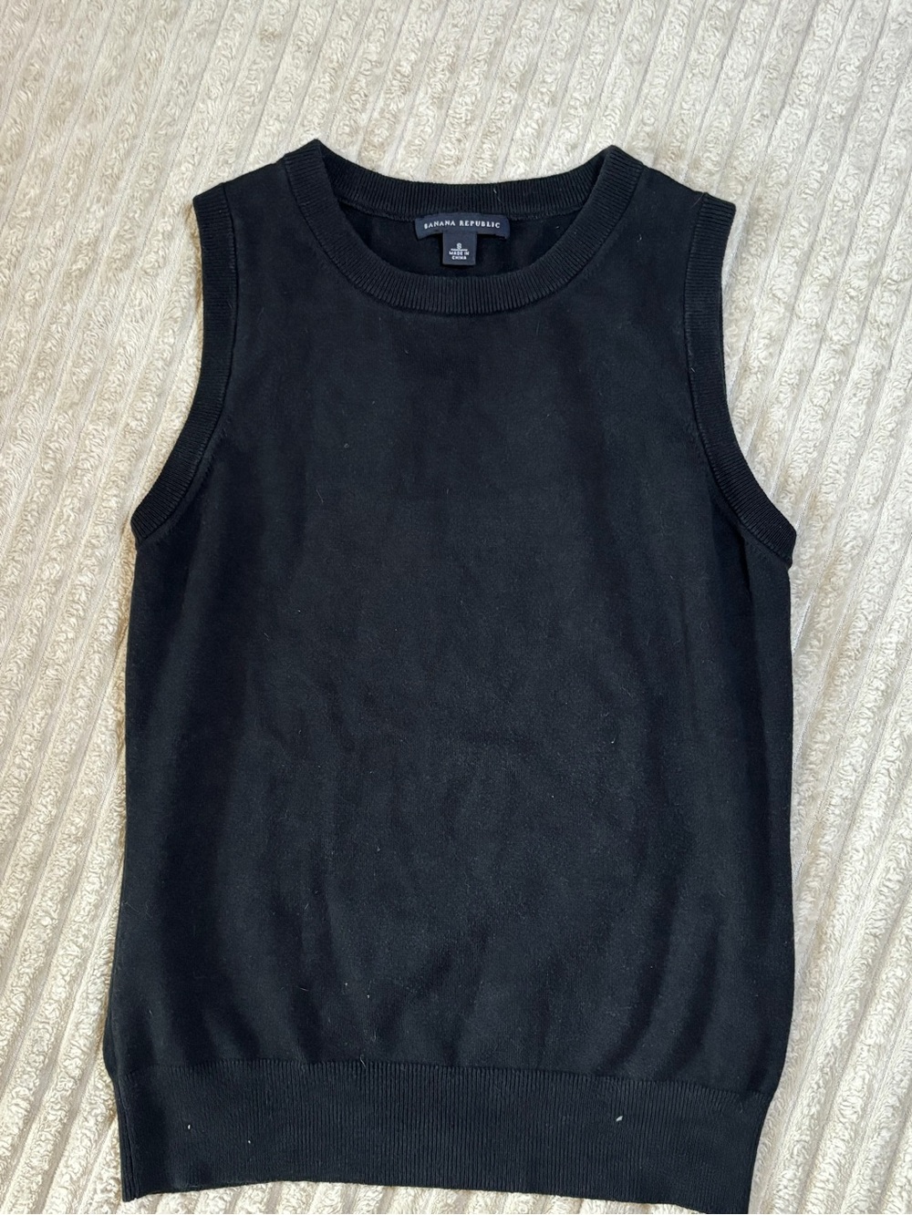 Banana Republic Black Knit Crewneck Tank
